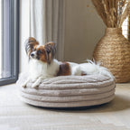Designed by Lotte Hundebett Reza - rund, beige